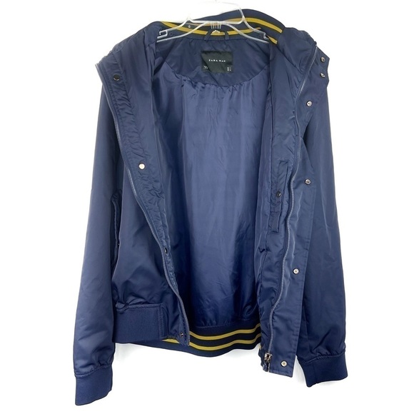 EUC- Zara Man Hooded Varsity Stripe Inside Navy Blue Bomber Jacket Size Large - Picture 3 of 16